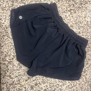 Lululemon size 4 - 2.5 inch hottie hot shorts
